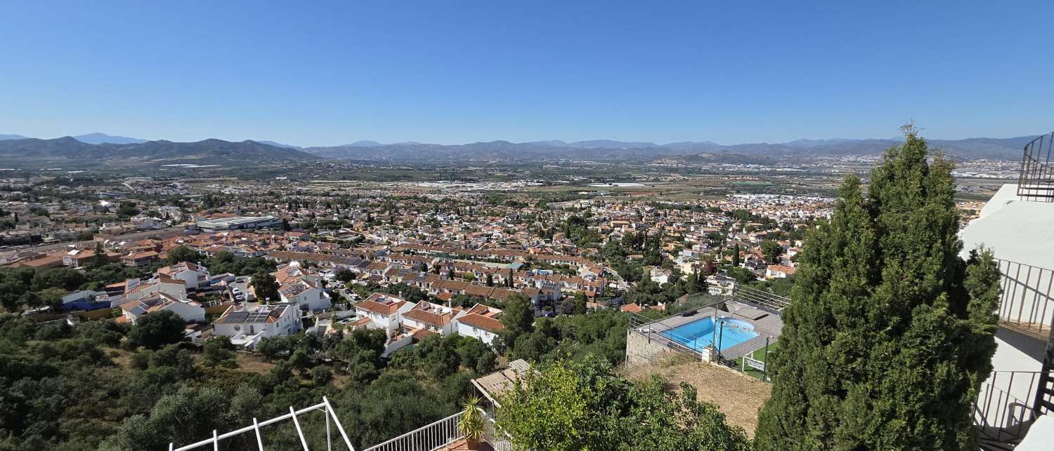Chalet en alquiler en Alhaurín de la Torre