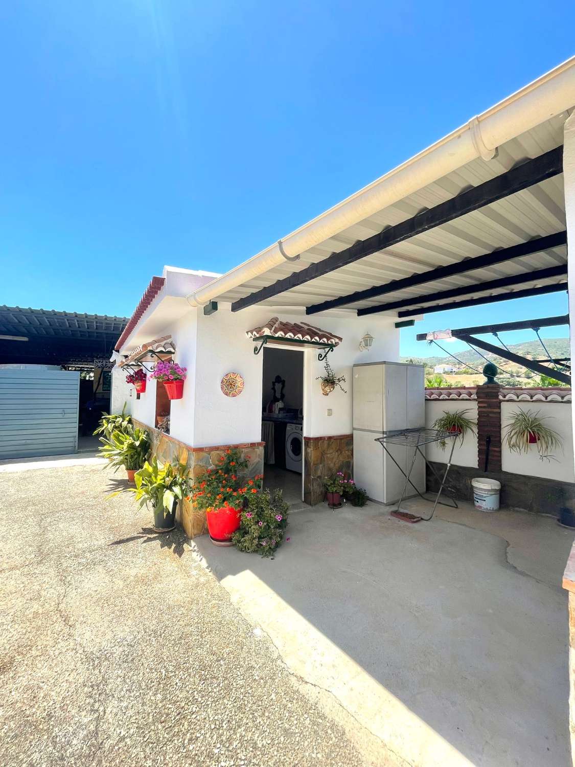 Finca with house and facilities for horses in Alhaurin de la Torre.