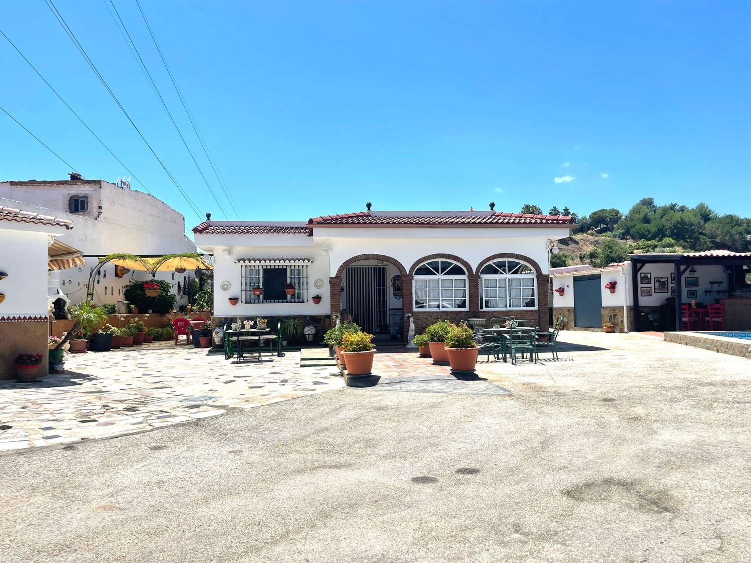 Finca con casa e instalaciones para caballos en Alhaurin de la Torre.