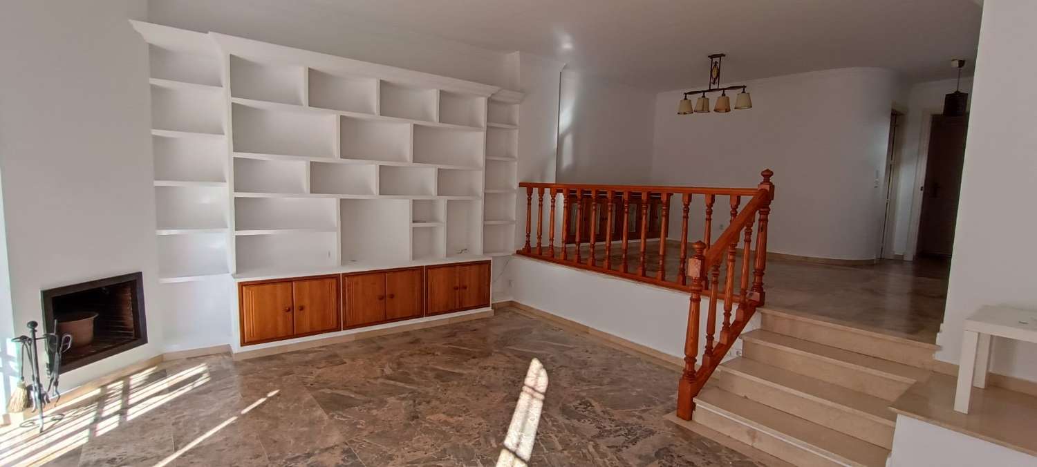Chalet en alquiler en Alhaurín de la Torre
