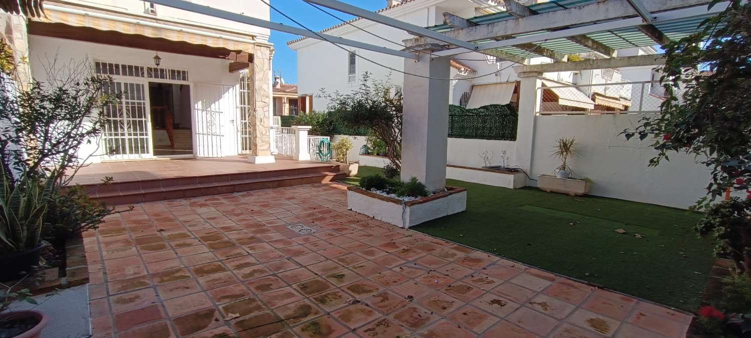 Chalet en alquiler en Alhaurín de la Torre
