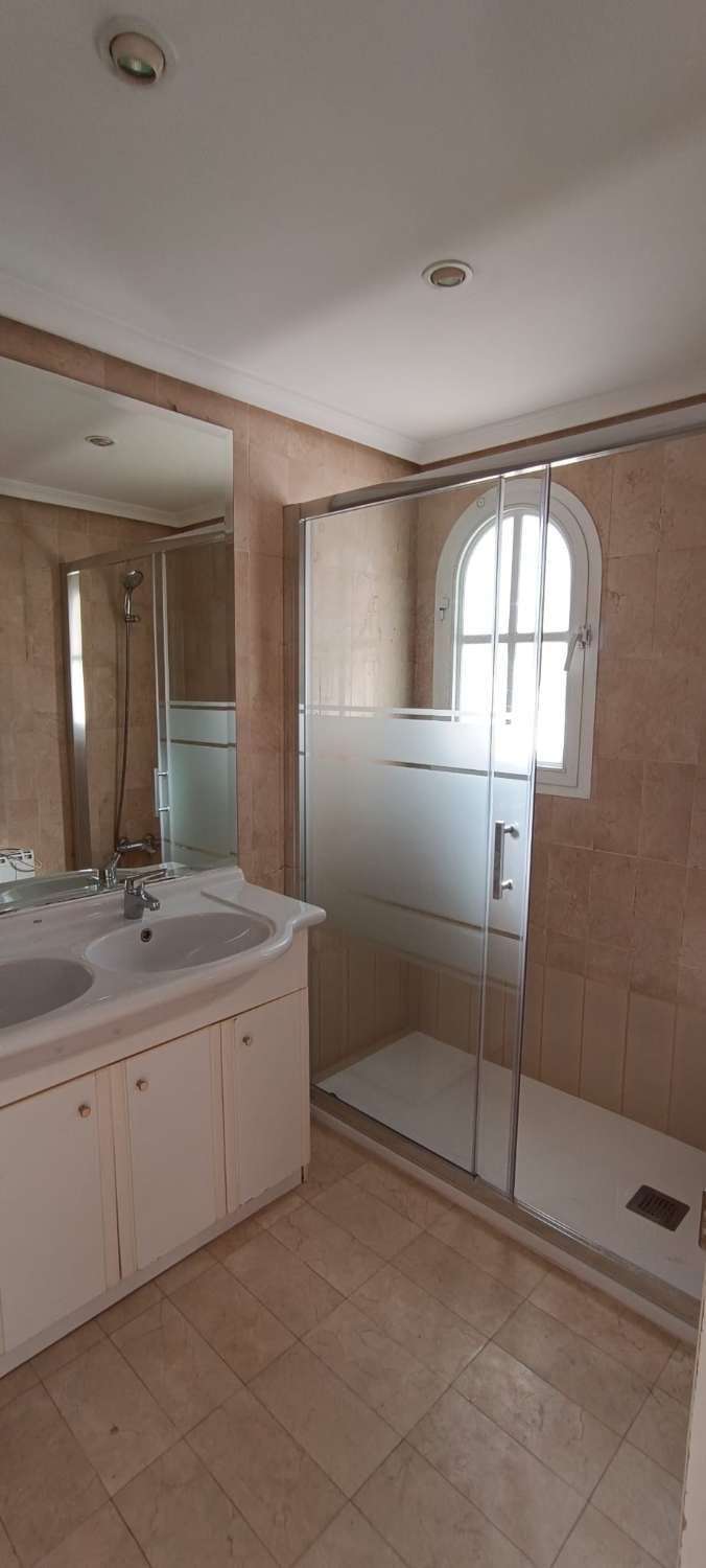 Chalet en alquiler en Alhaurín de la Torre
