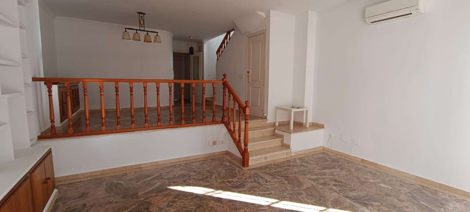 Chalet en alquiler en Alhaurín de la Torre