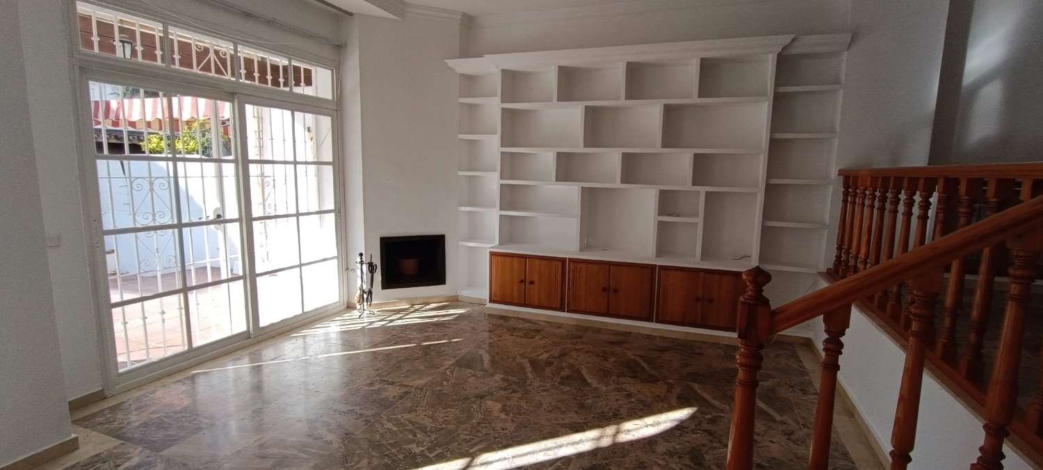 Chalet en alquiler en Alhaurín de la Torre