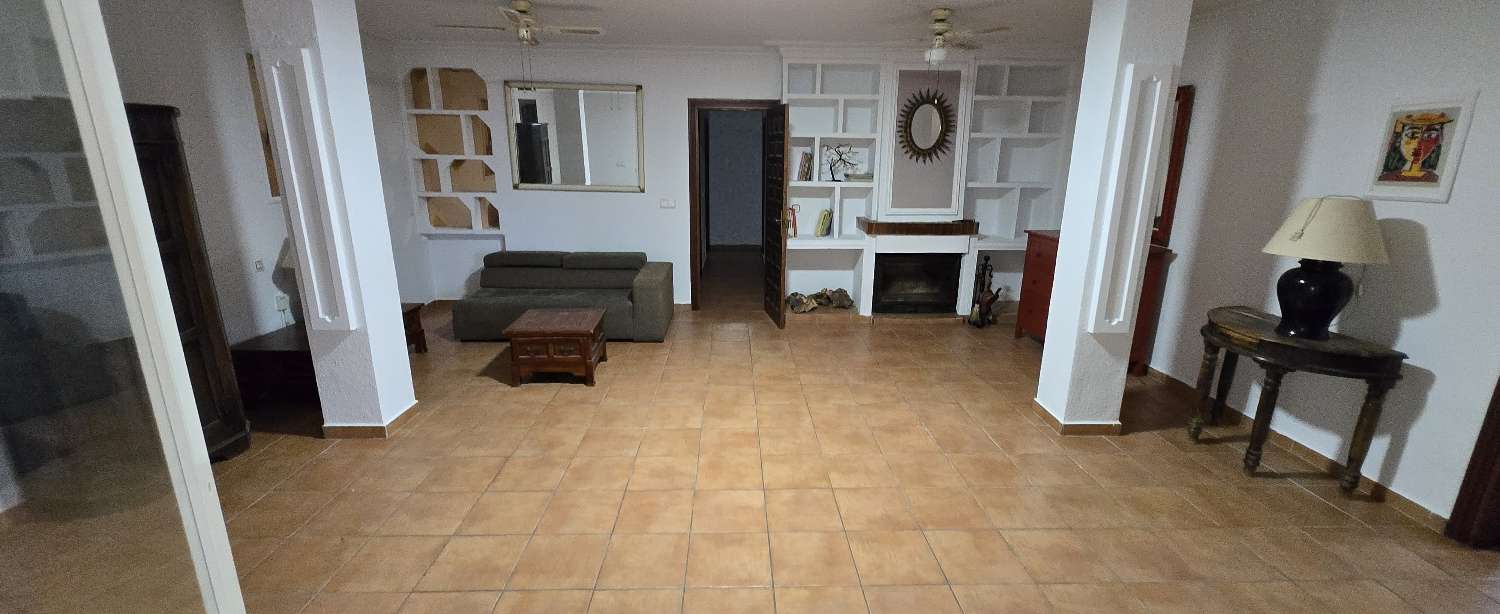 Villa for sale in Alhaurín de la Torre
