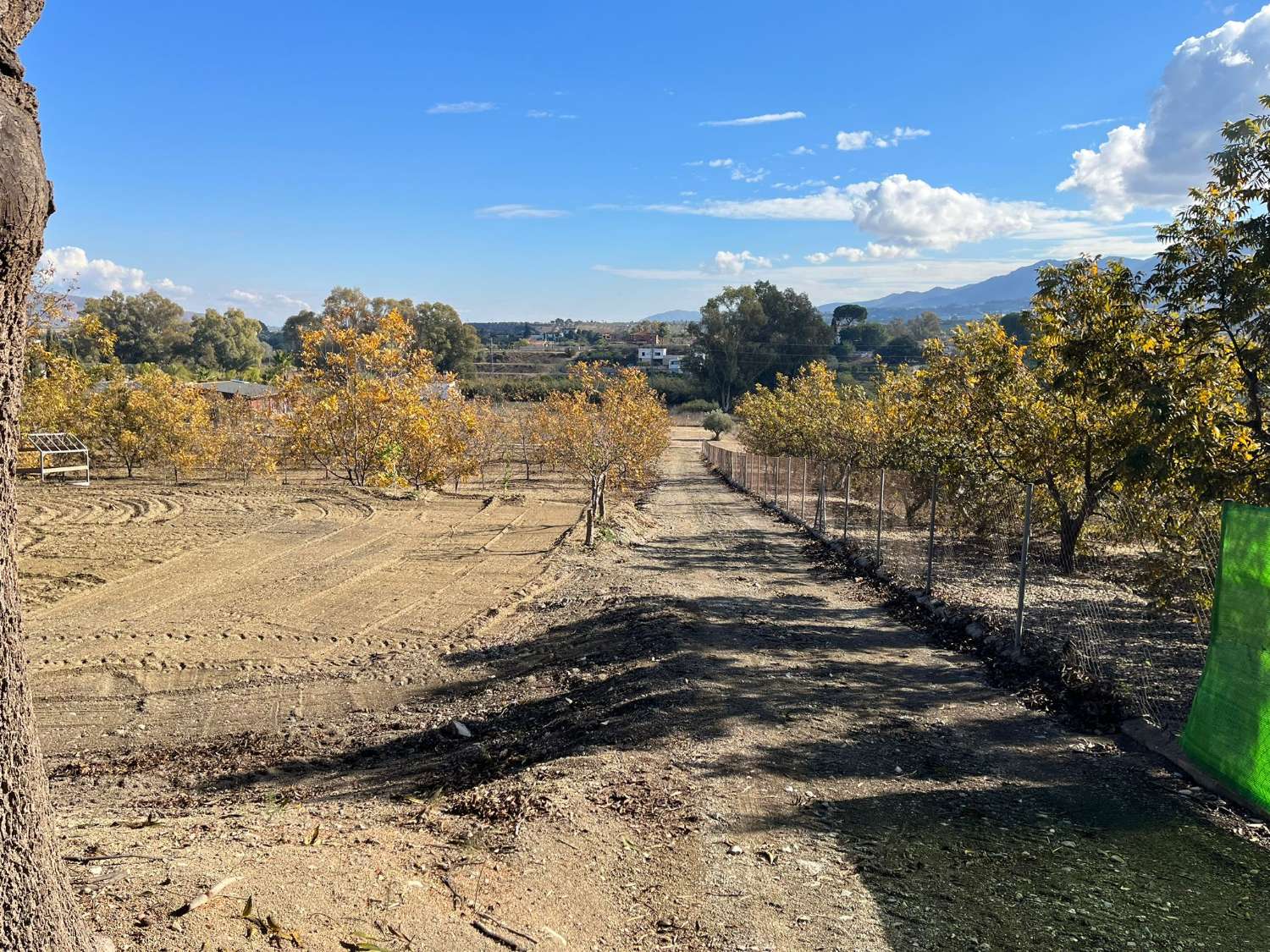 Percelen te koop in Alhaurín el Grande