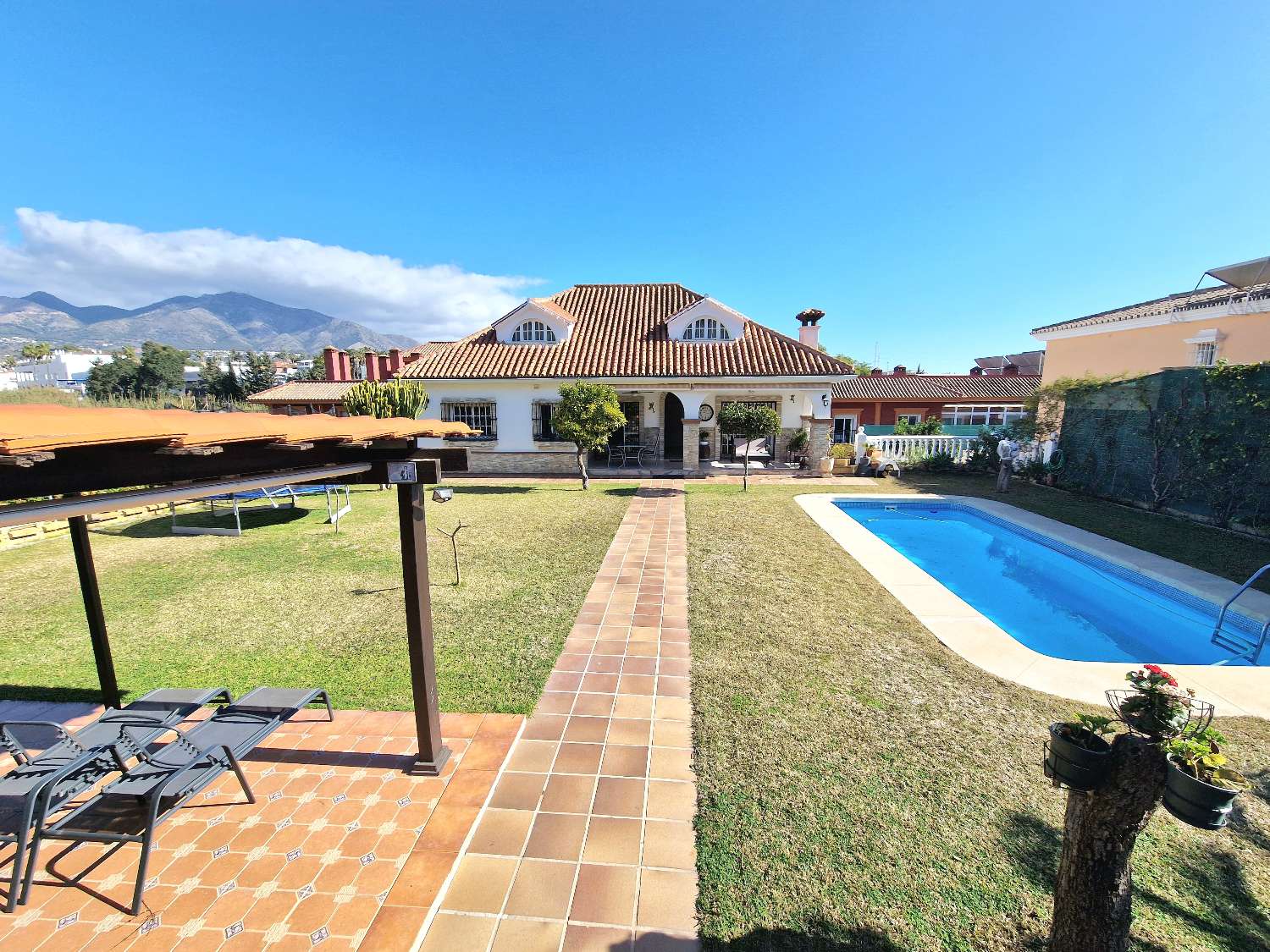 Villa en venta en Campo de Mijas