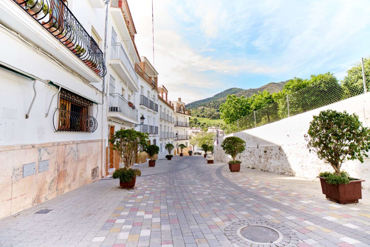 Edificio en venta en Tolox