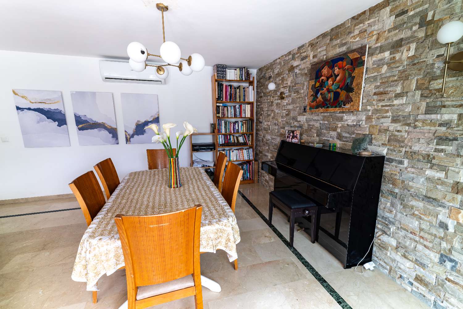 Villa en venta en Alhaurín de la Torre