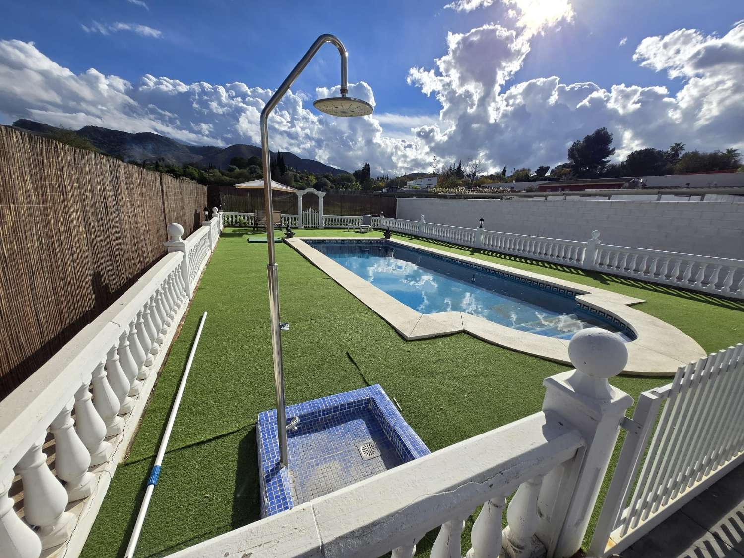 Villa for sale in Cártama