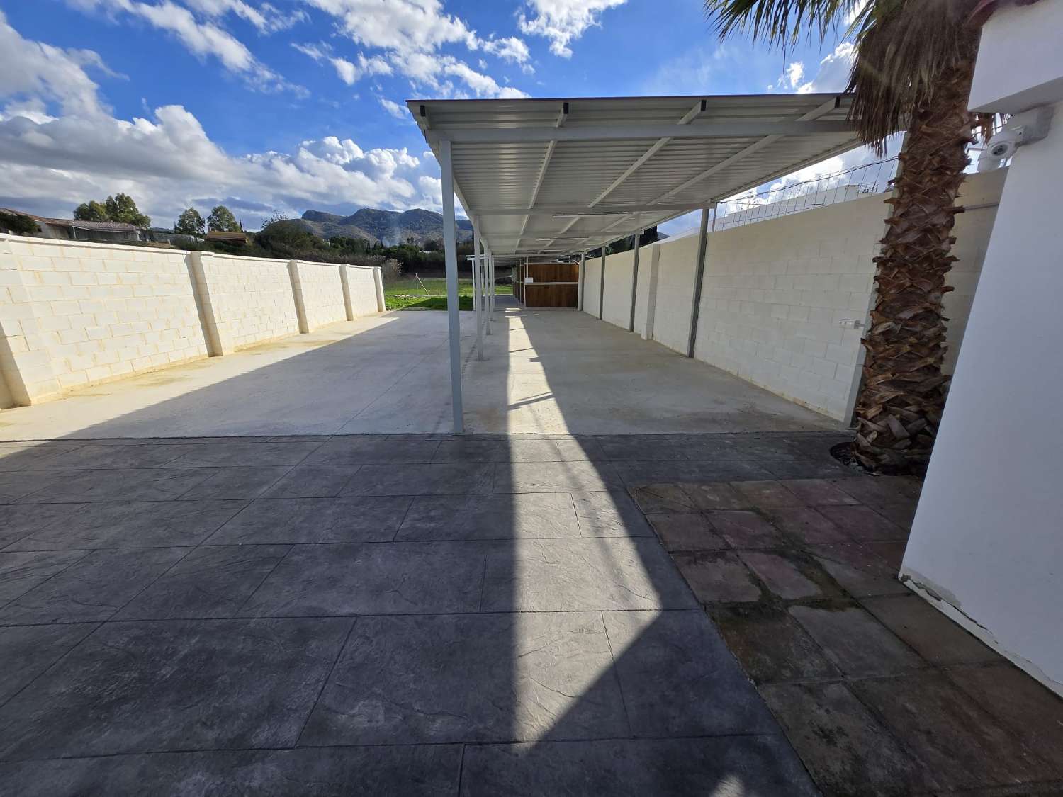 Villa for sale in Cártama