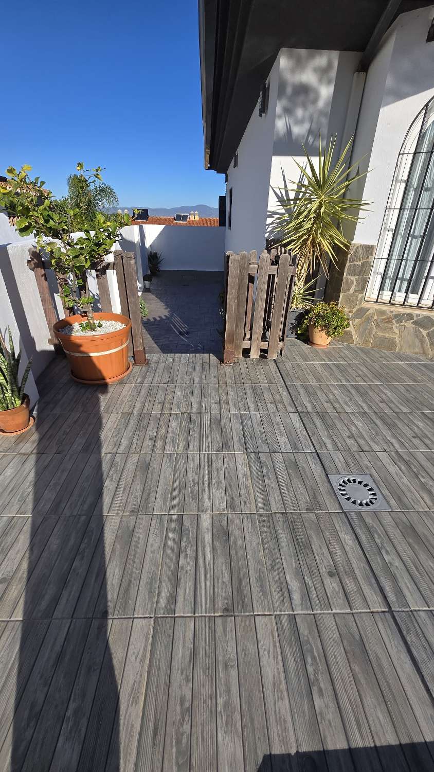 Villa for sale in Alhaurín de la Torre