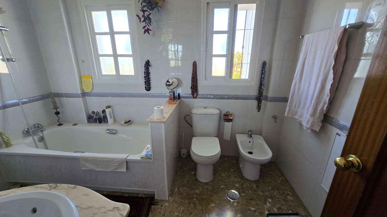 Villa for sale in Alhaurín de la Torre