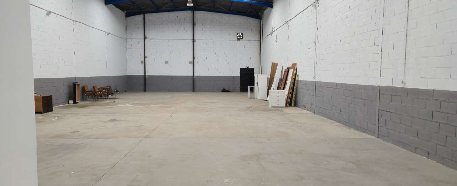 Industrial for sale in Alhaurín de la Torre