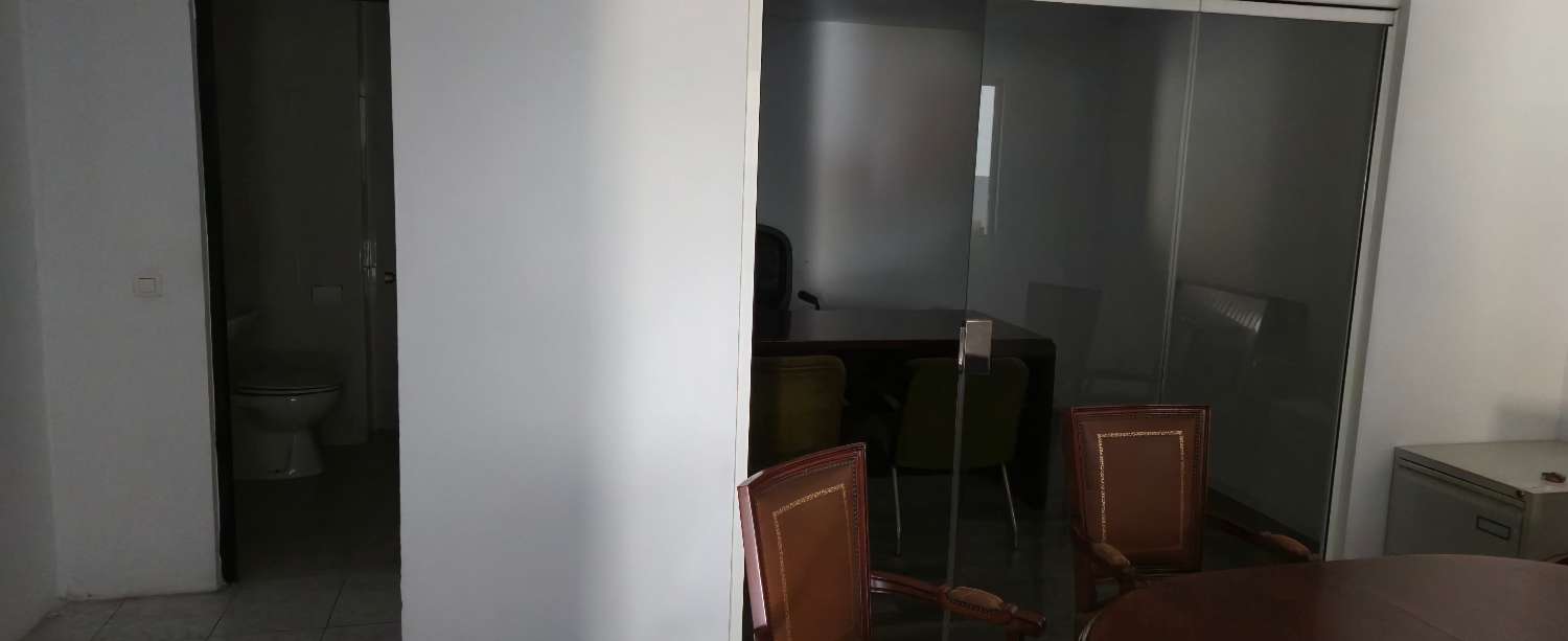 Nave en alquiler en Alhaurín de la Torre