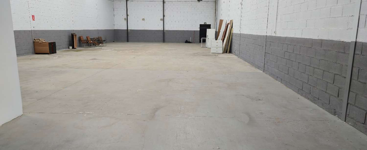 Nave en alquiler en Alhaurín de la Torre