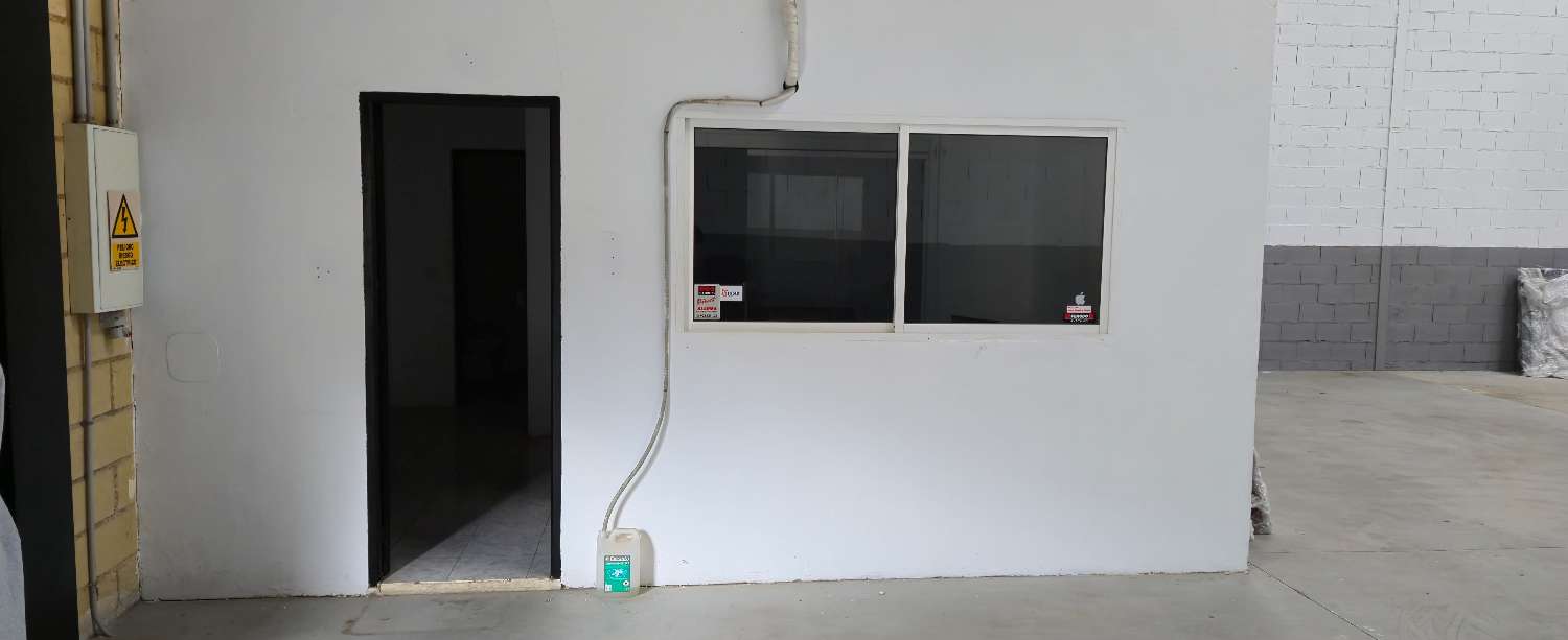 Nave en alquiler en Alhaurín de la Torre