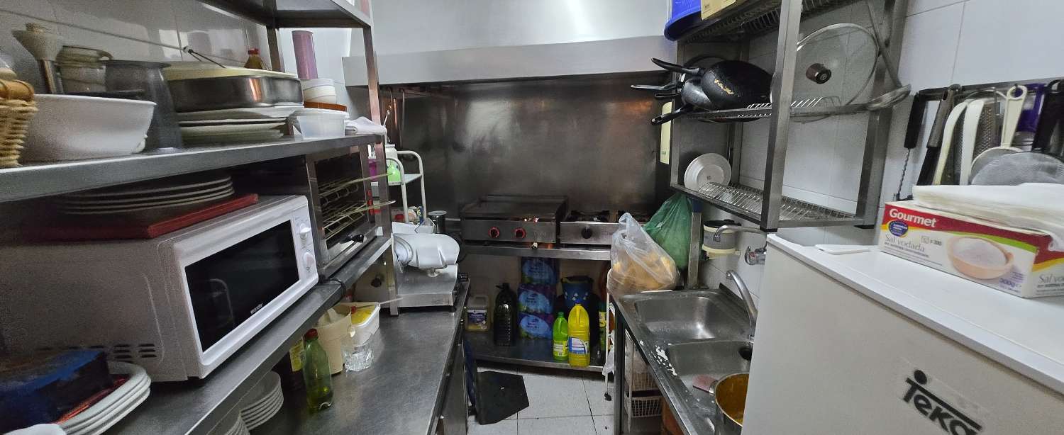 Bar en traspaso en Calvario (Torremolinos)