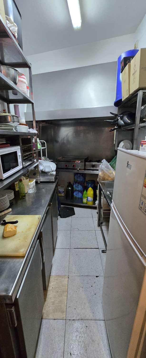 Bar en traspaso en Calvario (Torremolinos)
