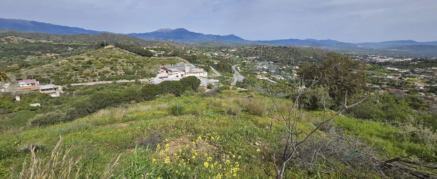 Parcela en venta en Coín