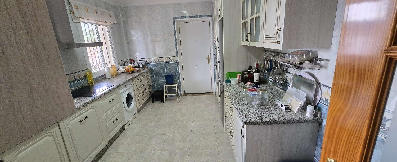 Villa for sale in Alhaurín de la Torre