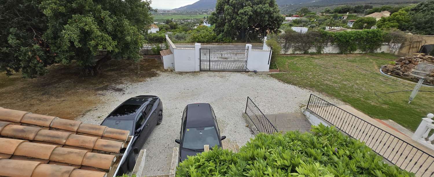 Villa for sale in Alhaurín de la Torre
