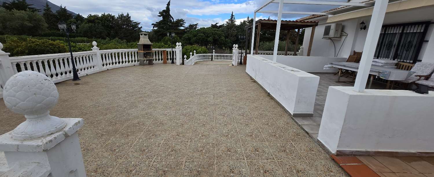 Villa for sale in Alhaurín de la Torre