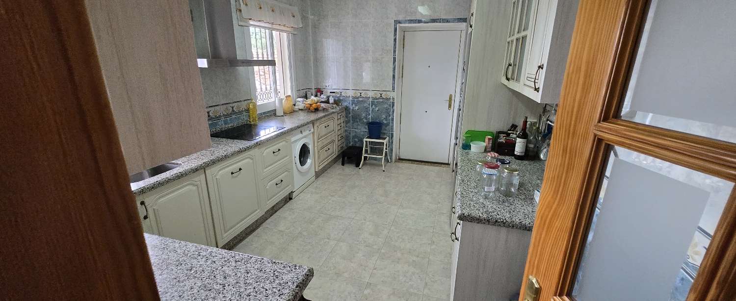 Villa for sale in Alhaurín de la Torre