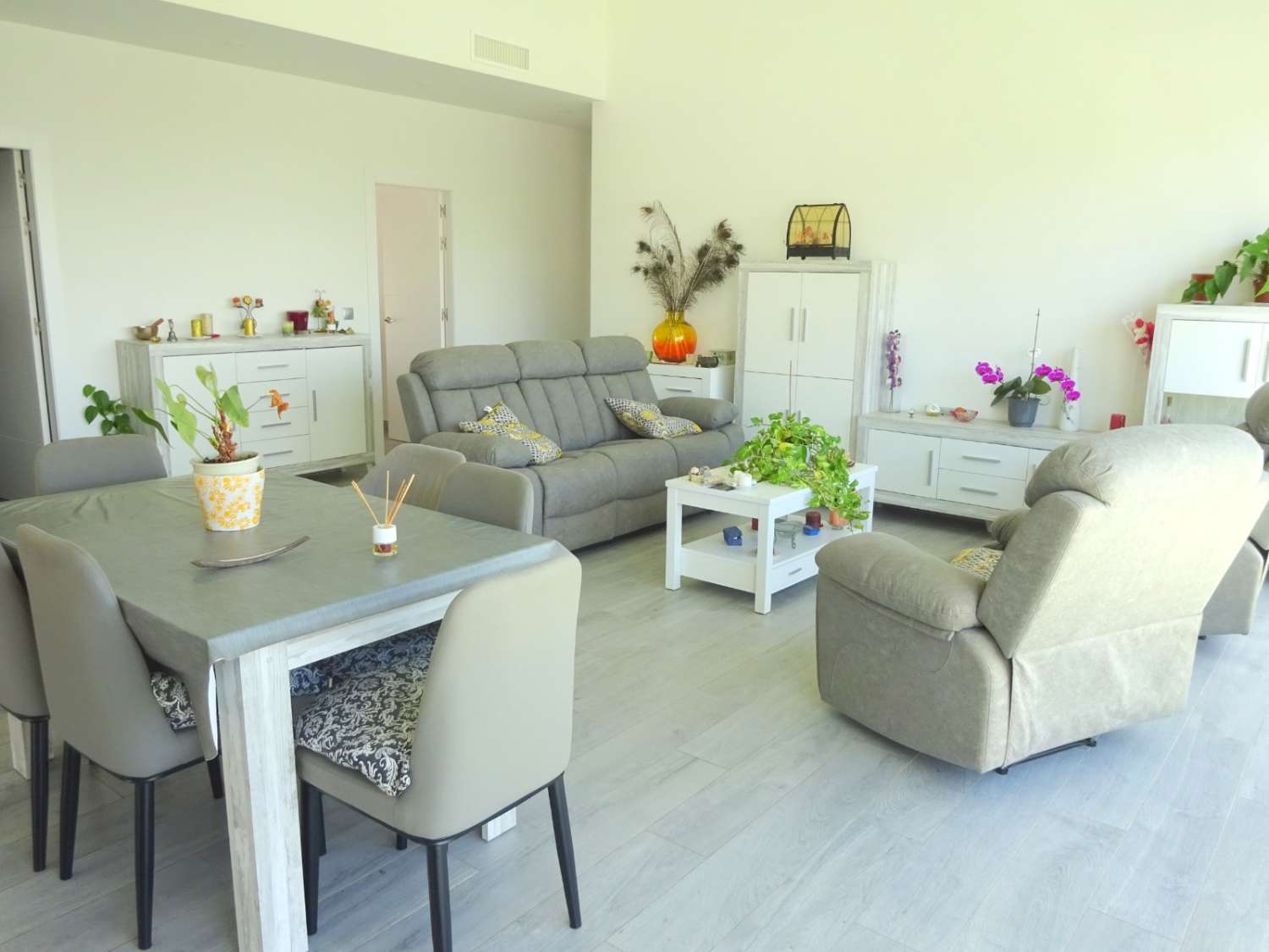 Villa for sale in Alhaurín de la Torre