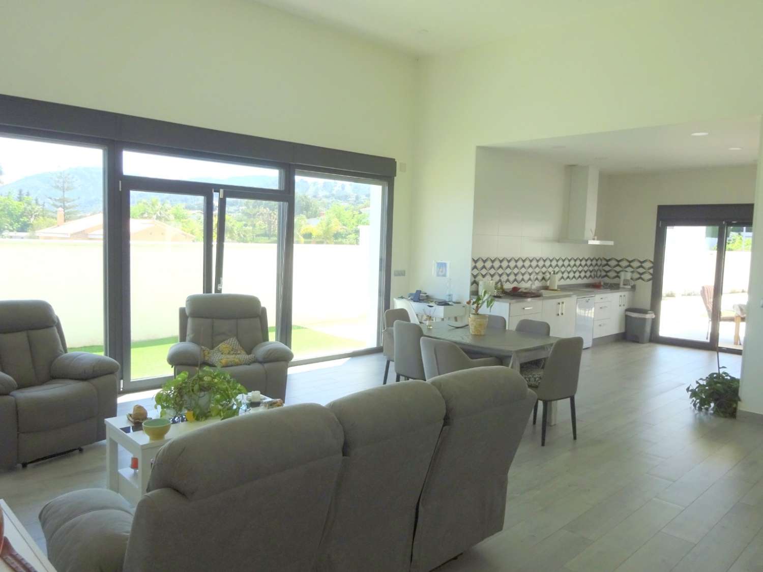 Villa for sale in Alhaurín de la Torre