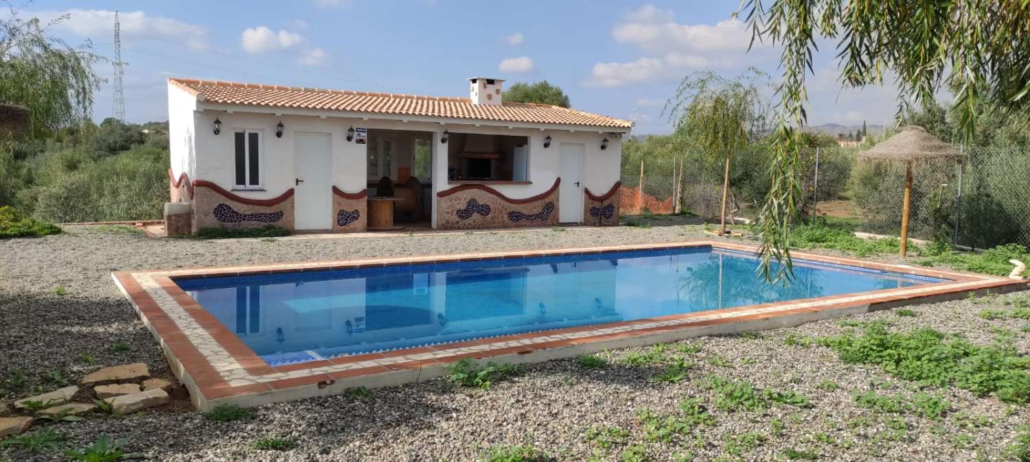 Villa en alquiler en Estación de Cártama