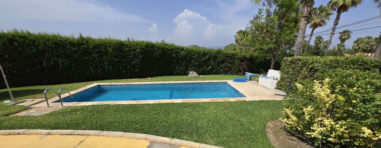 Villa en venta en Alhaurín de la Torre