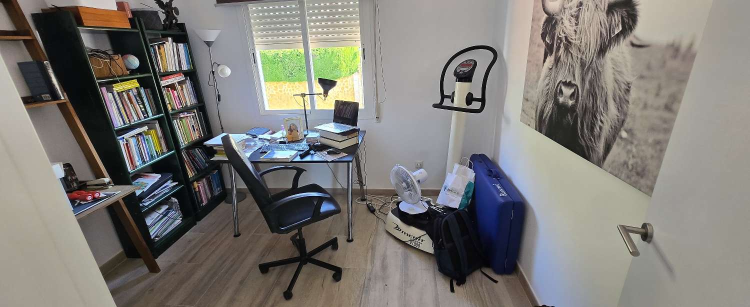 Chalet for sale in Alhaurín de la Torre