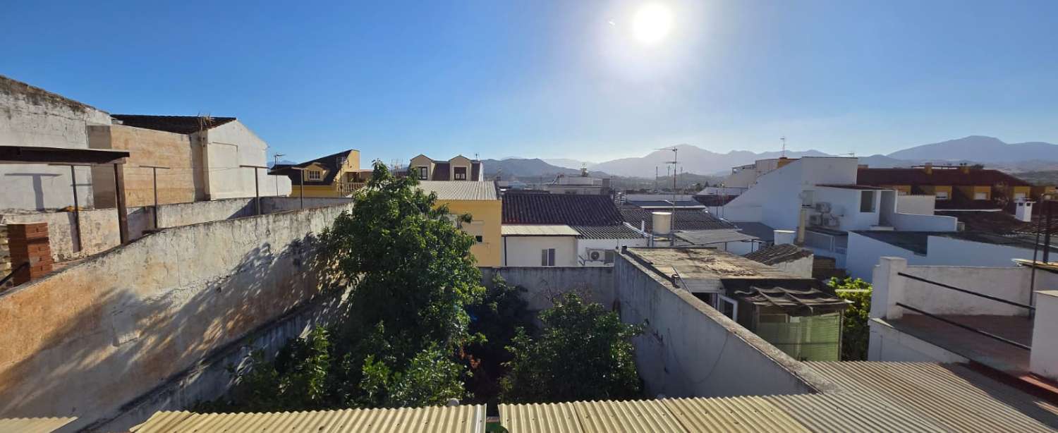 House for sale in Pizarra