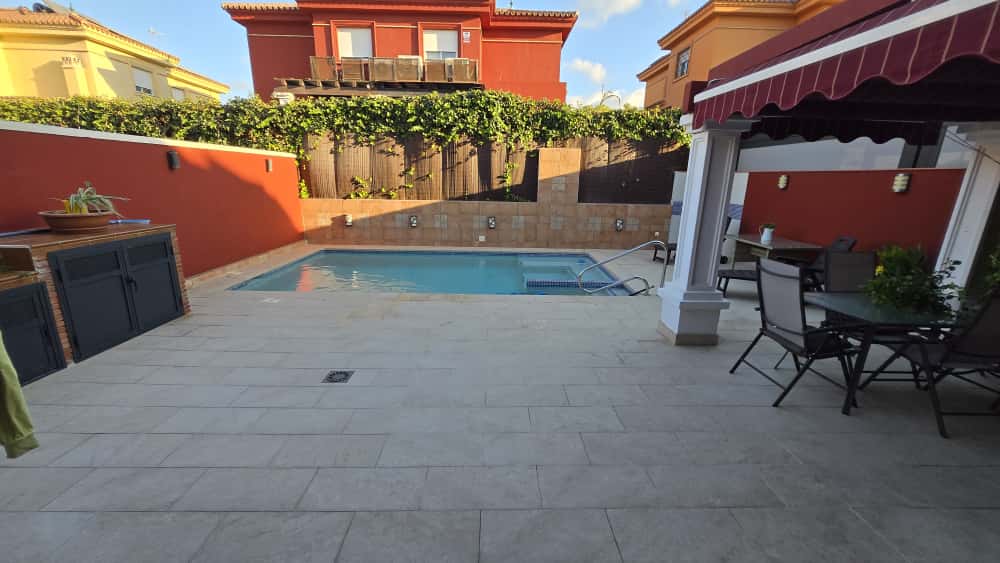 Chalet for sale in Alhaurín de la Torre