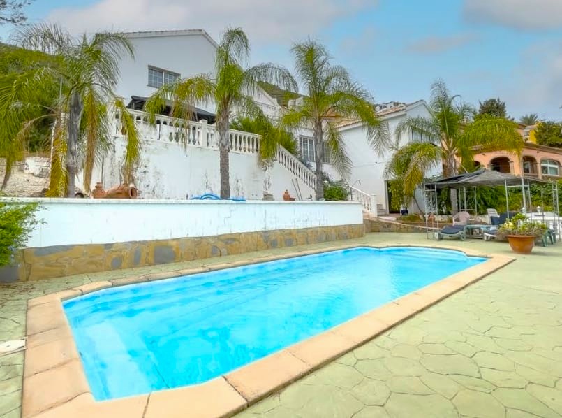 Villa en venta en Alhaurín de la Torre