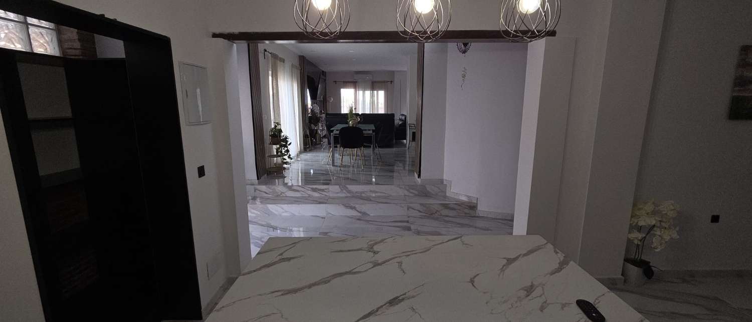 Villa en venta en Alhaurín de la Torre