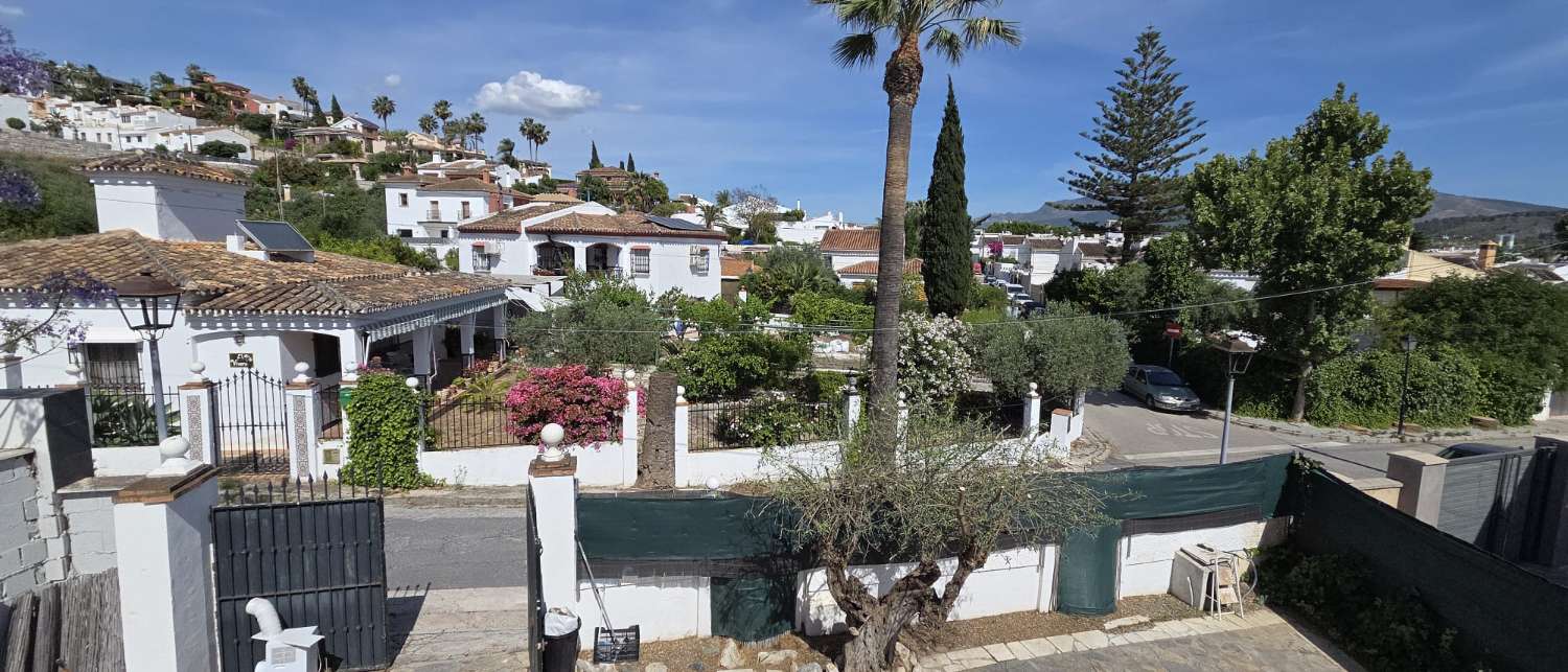 Villa en venta en Coín