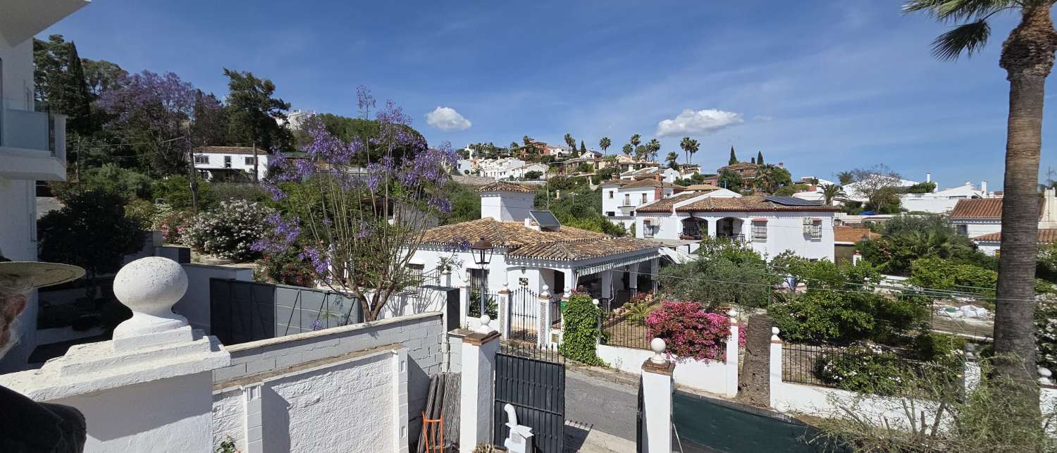 Villa en venta en Coín