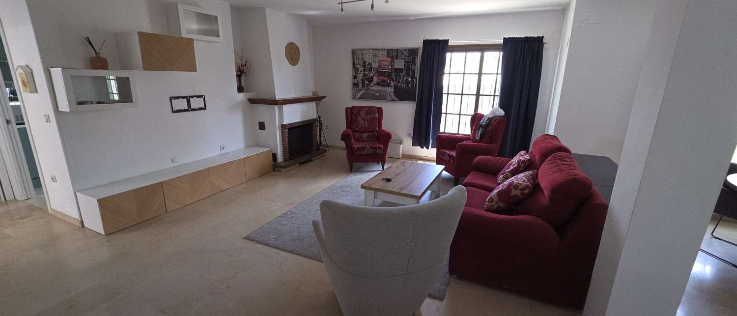 Villa en venta en Coín