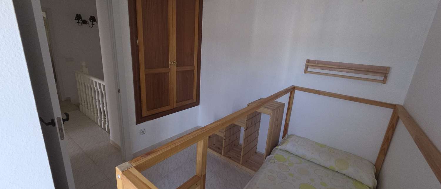 Villa en venta en Coín