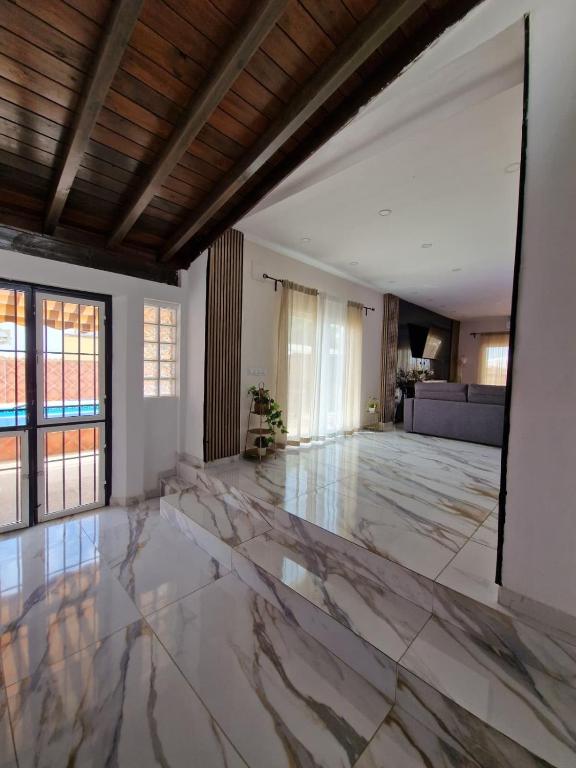 Villa en alquiler en Alhaurín de la Torre