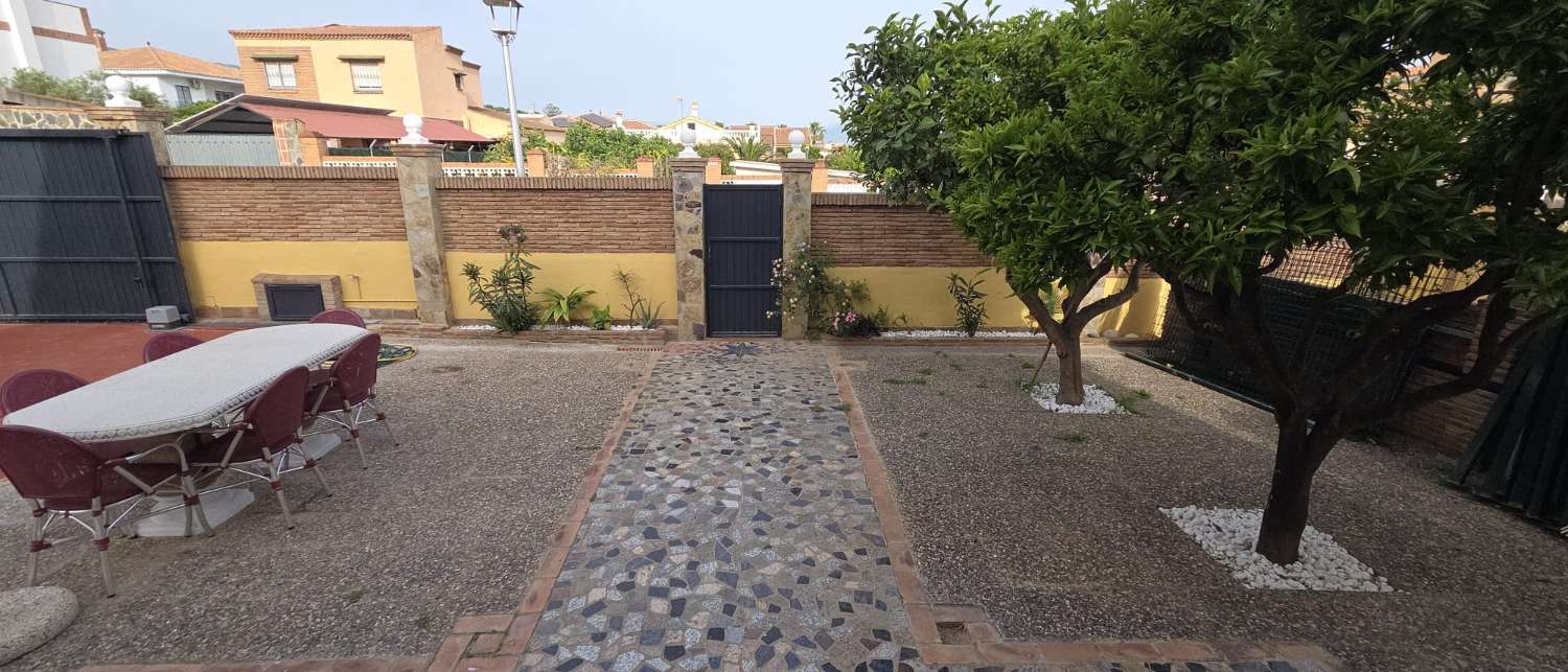 Villa en alquiler en Alhaurín de la Torre