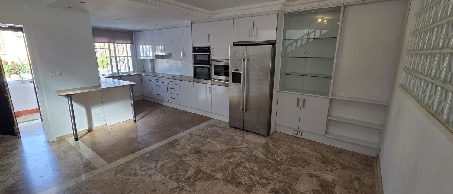 Chalet en venta en Alhaurín de la Torre