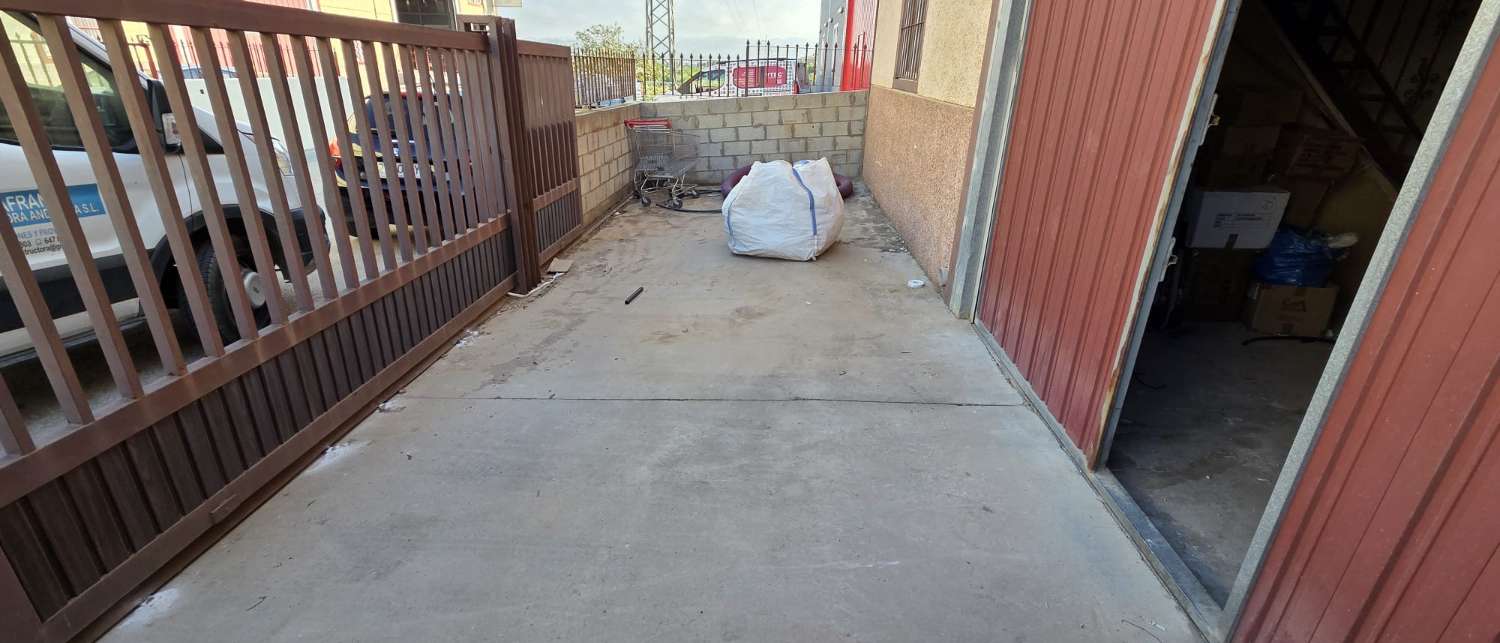 Nave en alquiler en Alhaurín de la Torre
