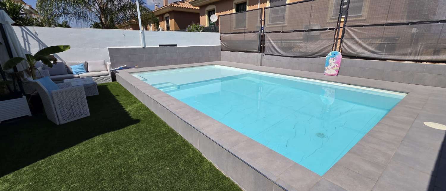 Chalet en alquiler en Alhaurín de la Torre