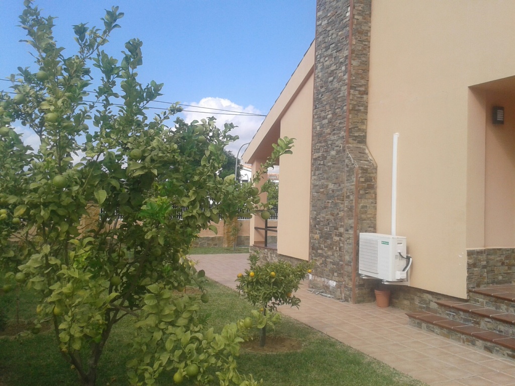 Villa for rent in Alhaurín de la Torre