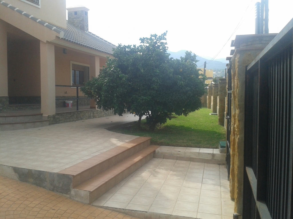 Villa for rent in Alhaurín de la Torre
