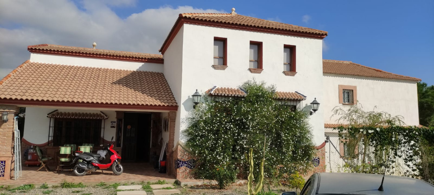 Country Property for sale in Estación de Cártama