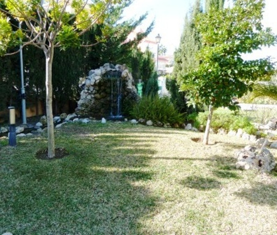 Villa en venta en Alhaurín de la Torre